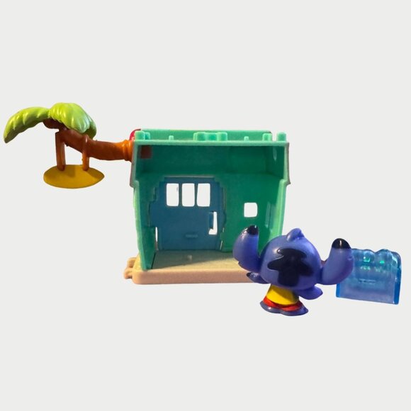 Disney Doorables Surf Shack Playset – Stitch Mini Figure, Common (Surf Variant) - Picture 6 of 6